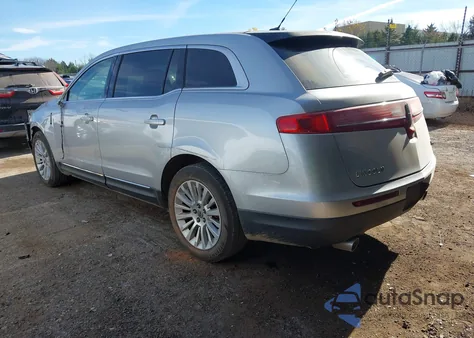 2010 Lincoln Mkt из США, поврежденный, VIN 2LMHJ5FR3ABJ19115